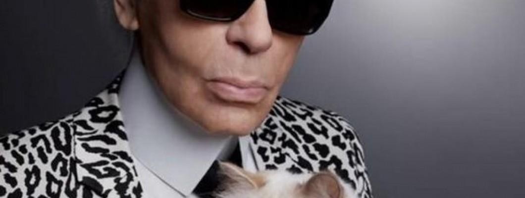 Svet mode je zapustil Karl Lagerfeld. Modni velikan, sinonim moške ektravagance!