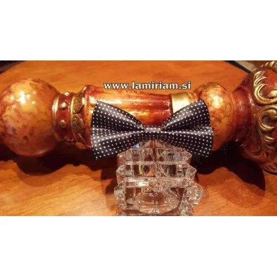 Moški metuljček črno bele pikice manjše M102 Moški metuljčki